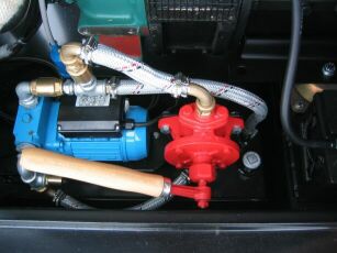 Топливный насос - Fuel transfer system