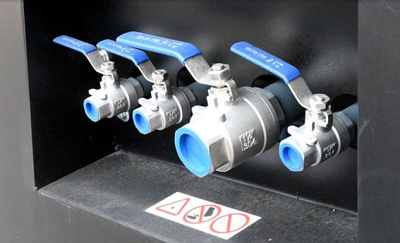 Компрессор для пескоструйных аппаратов CPS 350-175 F CS AF/WS (аналогичная модель - Дизельный винтовой компрессор ET SDL 350T-12 на шасси) Компрессор для пескоструйных аппаратов CPS 350-175 F CS AF/WS (аналогичная модель - Дизельный винтовой компрессор ET SDL 350T-12 на шасси)