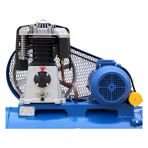 Поршневой компрессор с ременным приводом К-26 Поршневой компрессор с ременным приводом К-26