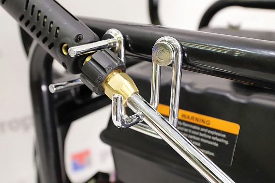 Мойка высокого давления с бензиновым двигателем MERAN MG240-17 Мойка высокого давления с бензиновым двигателем MERAN MG240-17