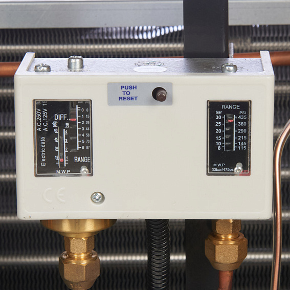 Осушитель сжатого воздуха рефрижераторного типа высокого давления ET RD 690-40 Осушитель сжатого воздуха рефрижераторного типа высокого давления ET RD 690-40