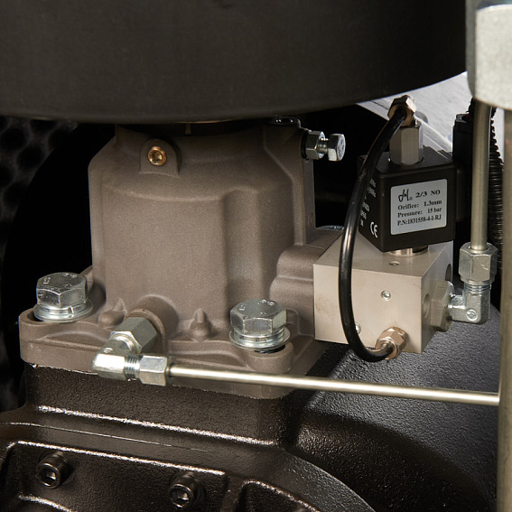 Винтовой компрессор ET SL 30-13 D VS PM (IP23) Винтовой компрессор ET-Compressors SL 30-13 D VS PM (IP23) без муфты с частотным регулированием производительности и двигателем на постоянных магнитах