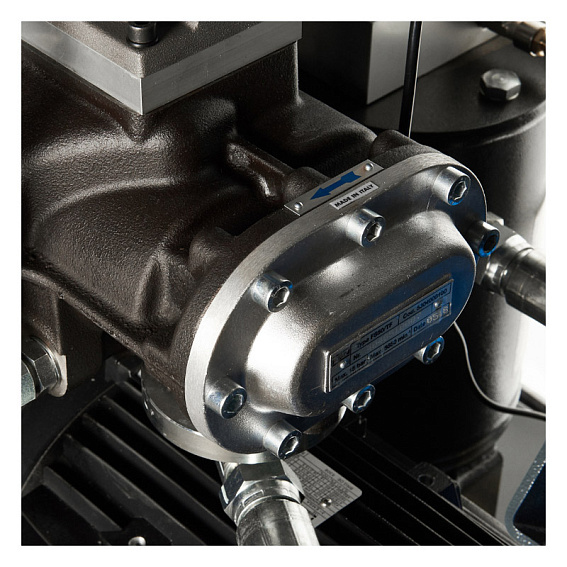 Винтовой компрессор на ресивере FINI PLUS 11-10-500 Винтовой компрессор на ресивере FINI PLUS 11-10-500