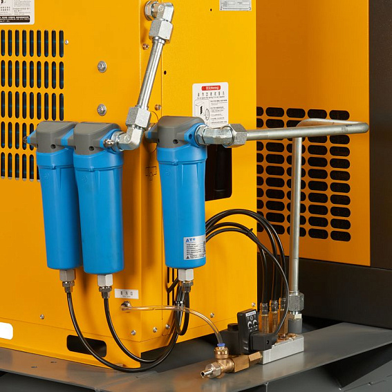 Мощность двигателя, кВт;Давление, атм;Объем ресивера, литров;Производительность, л/мин;Наличие осушителя;Тип привода;Наличие частотного преобразователя;Применение;Напряжение питания, В;Габариты (ДхШхВ), мм;Гарантия, месяцев;Масляный/Безмасляный;Страна производства;Наличие ресивера;Серия Винтовой компрессор ET-Compressors SL 15-16-500 ES (IP55) 1,2