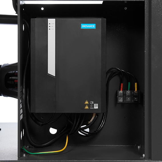 Мощность двигателя, кВт;Давление, атм;Объем ресивера, литров;Производительность, л/мин;Наличие осушителя;Тип привода;Наличие частотного преобразователя;Применение;Напряжение питания, В;Габариты (ДхШхВ), мм;Гарантия, месяцев;Масляный/Безмасляный;Страна производства;Наличие ресивера;Серия Винтовой компрессор ET-Compressors SL 45-10 VS PM (IP55) с частотным регулированием производительности и двигателем на постоянных магнитах