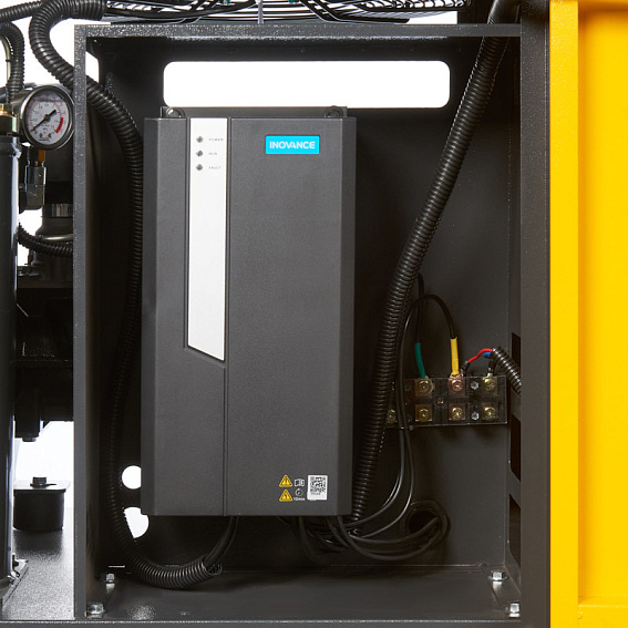 Винтовой компрессор ET SL 7,5-13 D VS PM (IP23) V Винтовой компрессор ET-Compressors SL 7,5-13 D VS PM (IP23) без муфты с частотным регулированием производительности и двигателем на постоянных магнитах вертикальное исполнение на ресивере 130 л