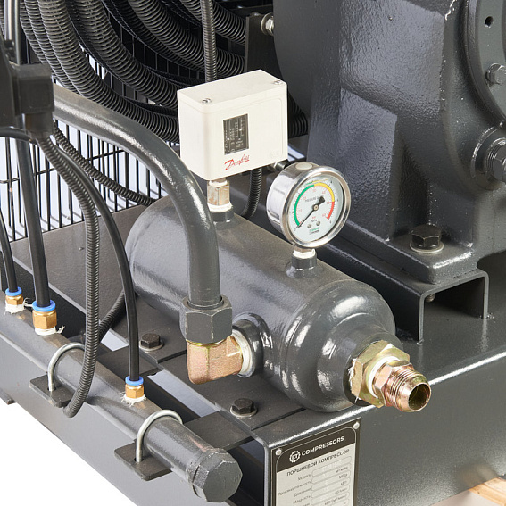 Поршневой компрессор низкого давления ET-Compressors ET PB 15-40 Поршневой компрессор низкого давления ET-Compressors ET PB 15-40