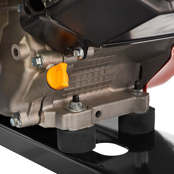 Бензиновая мотопомпа для сильно загрязненных вод Meran MPG401T Бензиновая мотопомпа для сильно загрязненных вод Meran MPG401T