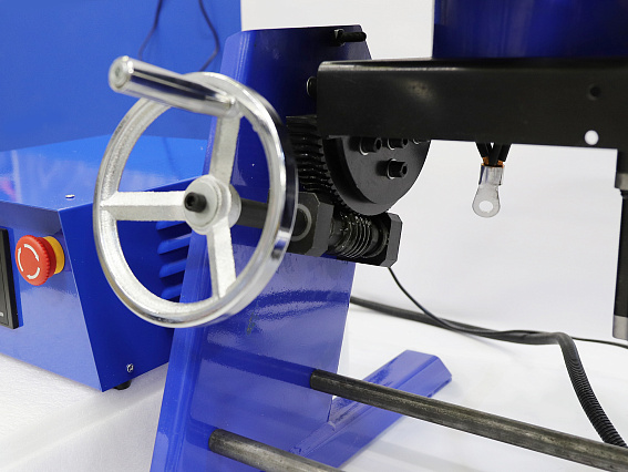 Позиционер с поворотным столом BW1-1-CNC на 100 кг с контроллером ЧПУ Позиционер с поворотным столом BW1-1-CNC на 100 кг с контроллером ЧПУ