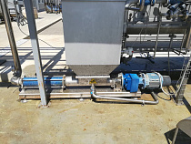 Винтовой насос CSF Inox с бункером и частотником