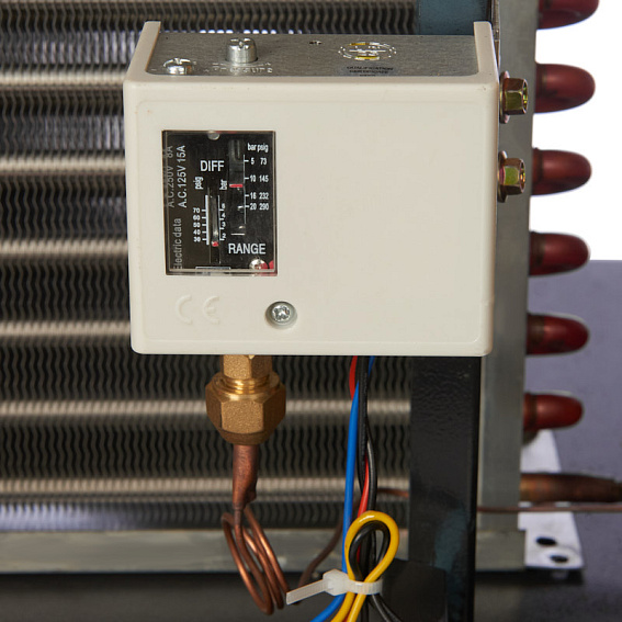 Осушитель сжатого воздуха рефрижераторного типа высокого давления ET RD 156-40 Осушитель сжатого воздуха рефрижераторного типа высокого давления ET RD 156-40