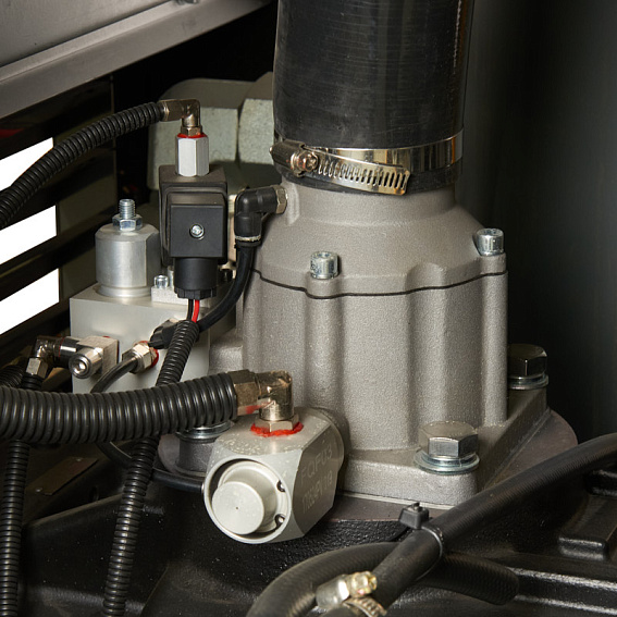 Дизельный винтовой компрессор ET-Compressors ET SD-265T-8 на шасси Дизельный винтовой компрессор ET-Compressors ET SD-265T-8 на шасси