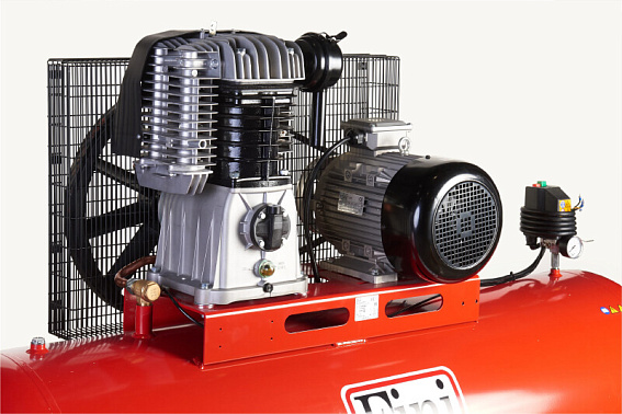 Поршневой компрессор с ременным приводом FINI BK-120-500F-10 Поршневой компрессор с ременным приводом FINI BK-120-500F-10