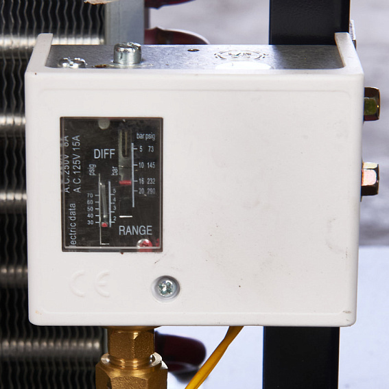 Осушитель сжатого воздуха рефрижераторного типа ET RD 216 Осушитель сжатого воздуха рефрижераторного типа ET RD 216