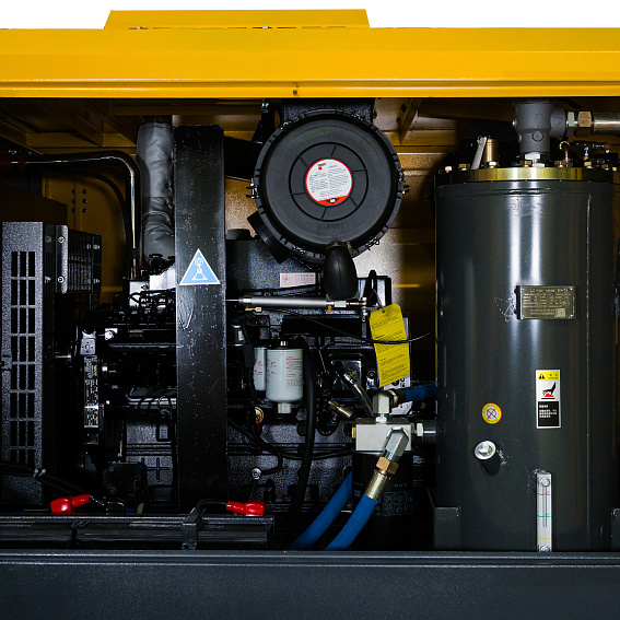 Дизельный винтовой компрессор ET-Compressors ET SDN 550T-15 на шасси Дизельный винтовой компрессор ET-Compressors ET SDN 550T-15 на шасси