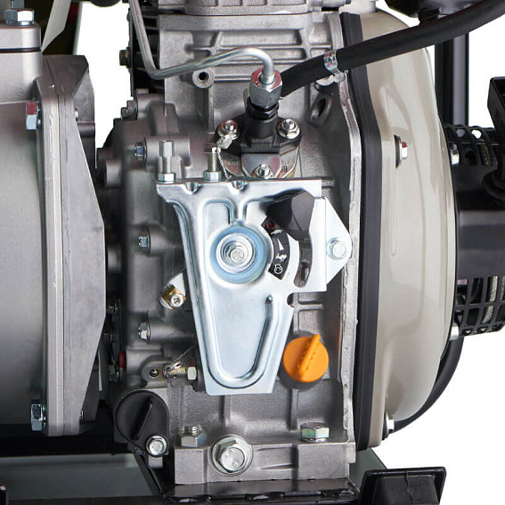 Дизельная мотопомпа для загрязненных вод Koshin SEY-100D Дизельная мотопомпа для загрязненных вод Koshin SEY-100D