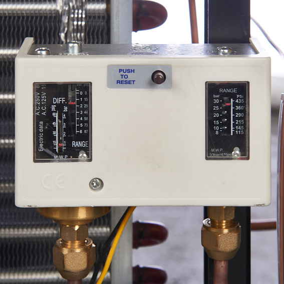 Осушитель сжатого воздуха рефрижераторного типа ET RD 216 Осушитель сжатого воздуха рефрижераторного типа ET RD 216